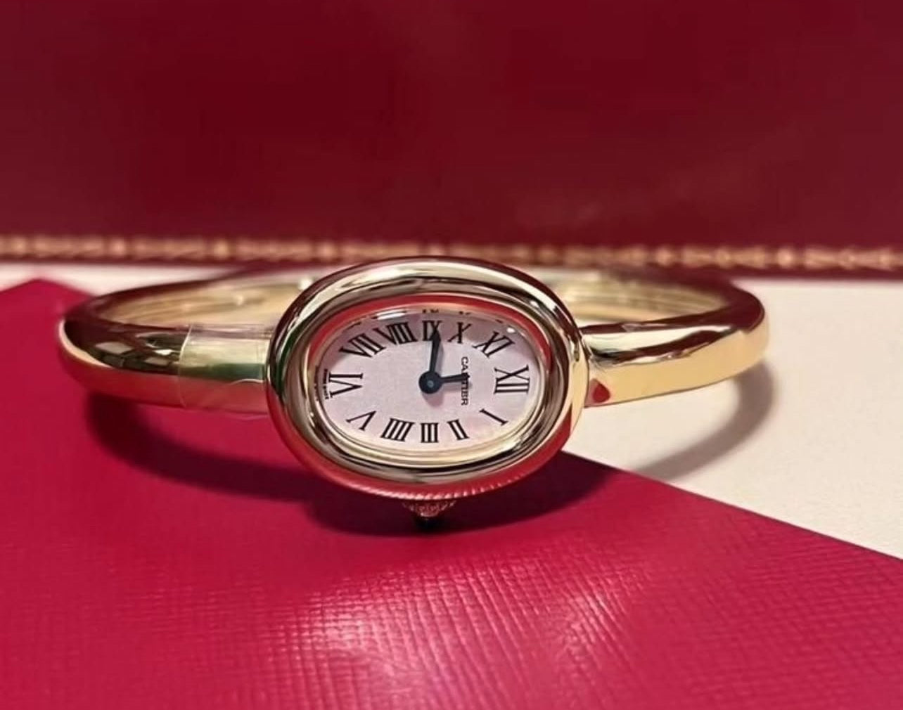 Montre Cartier Luxe Femme Old Money