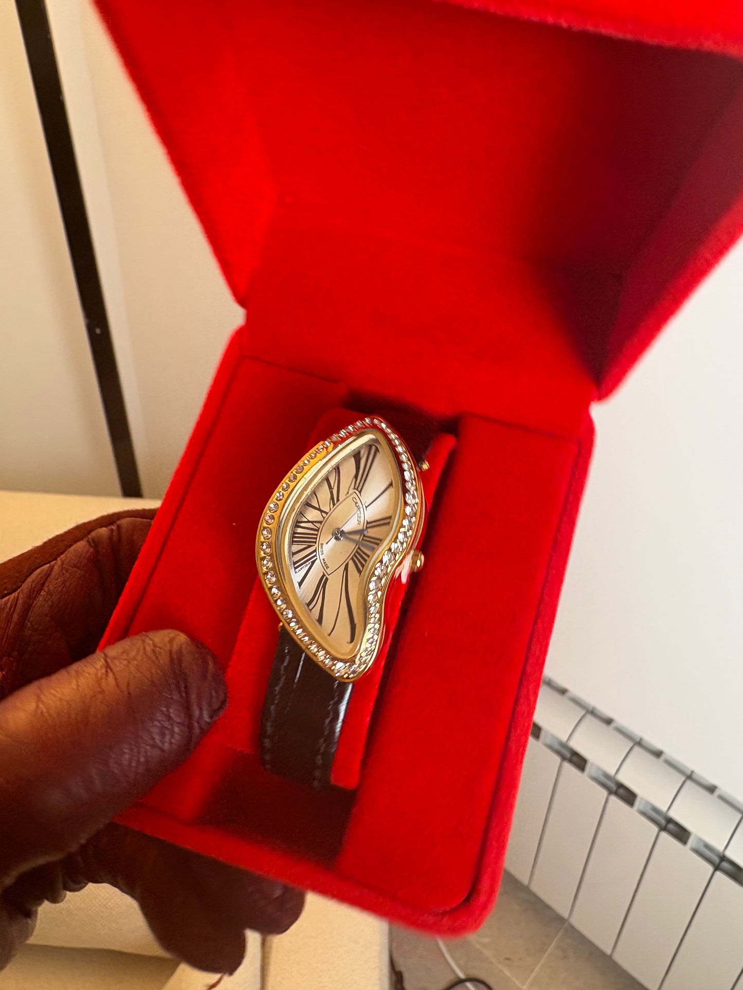 Montre Cartier Crash – Cadran Blanc & Lunette Diamants