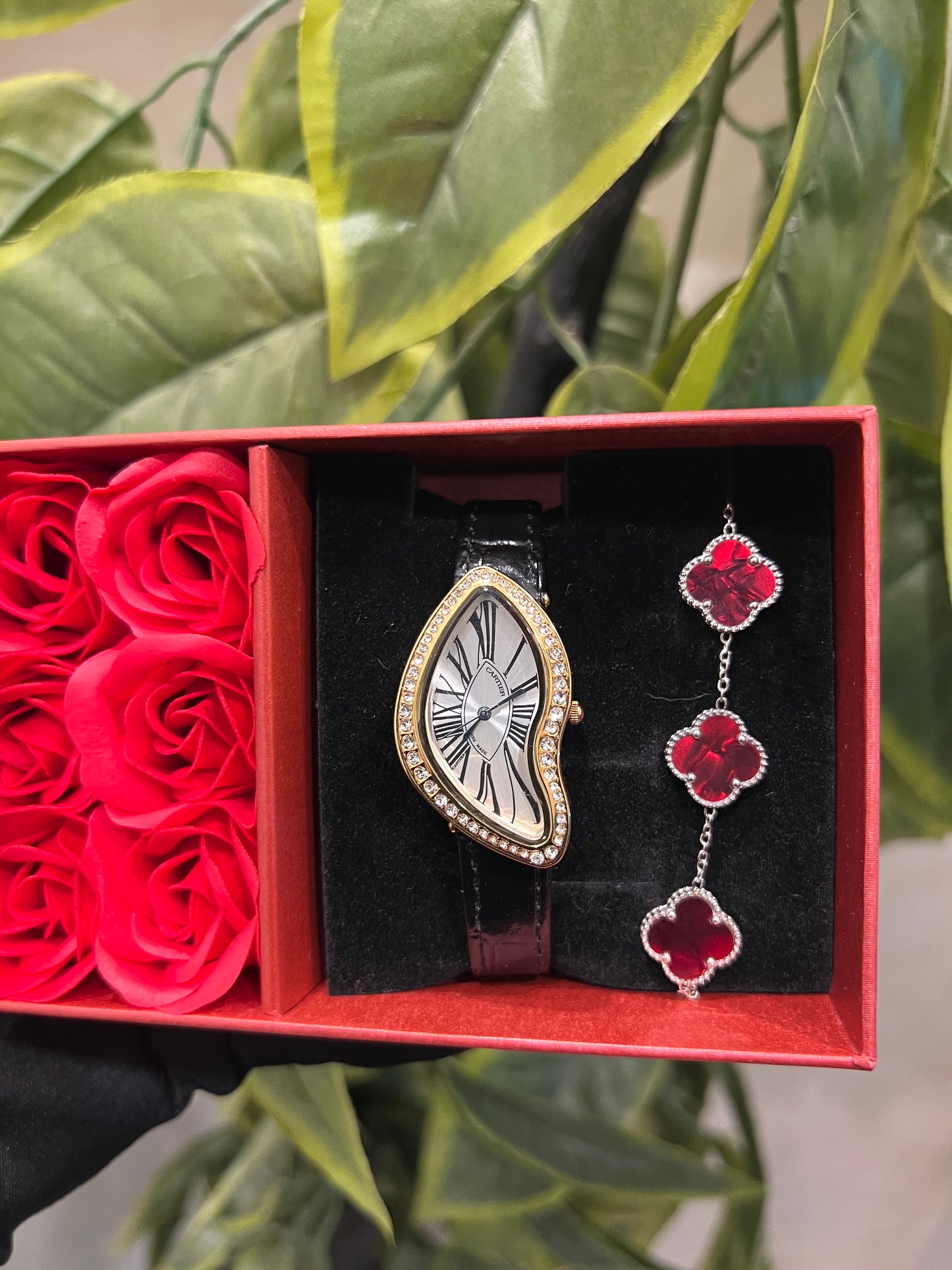 Pack Cadeau Élégance
Montre & trendy Bracelet