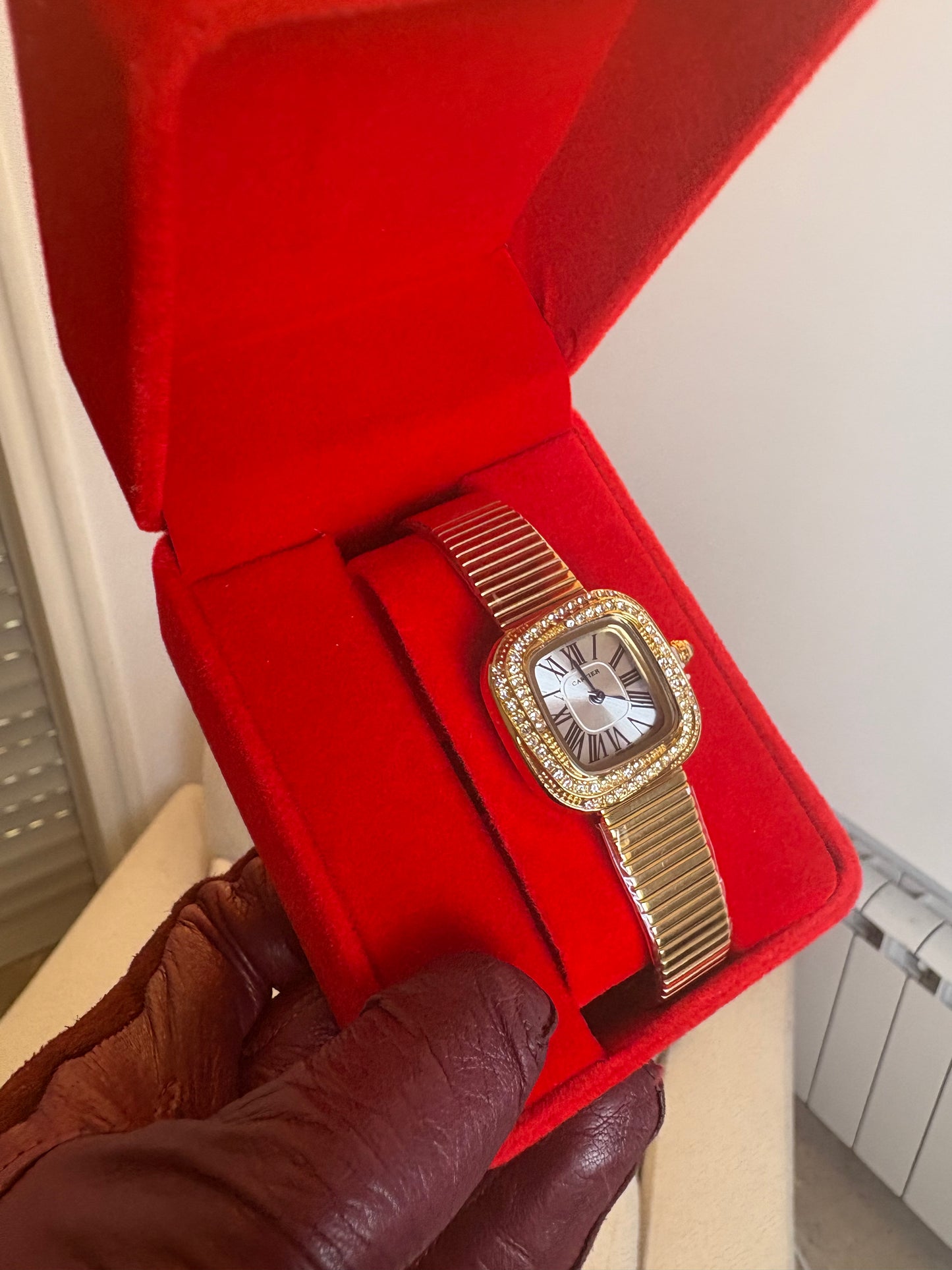 Montre luxe Or lunettes diamond