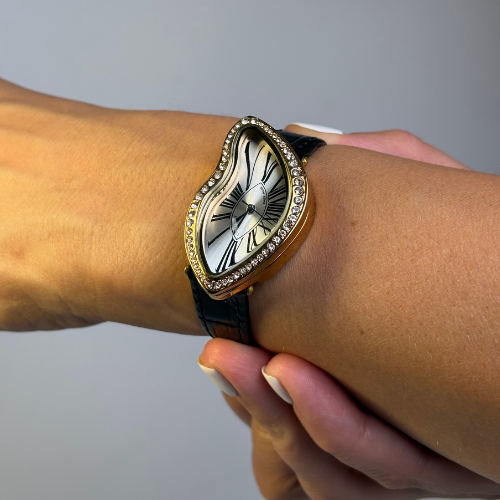 Montre luxe – Cadran Blanc & Lunette Diamants